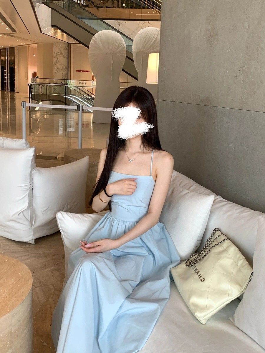 French-style blue sundress for women, summer style, high-quality feel, pear-shaped figure, beach vacation maxi dress