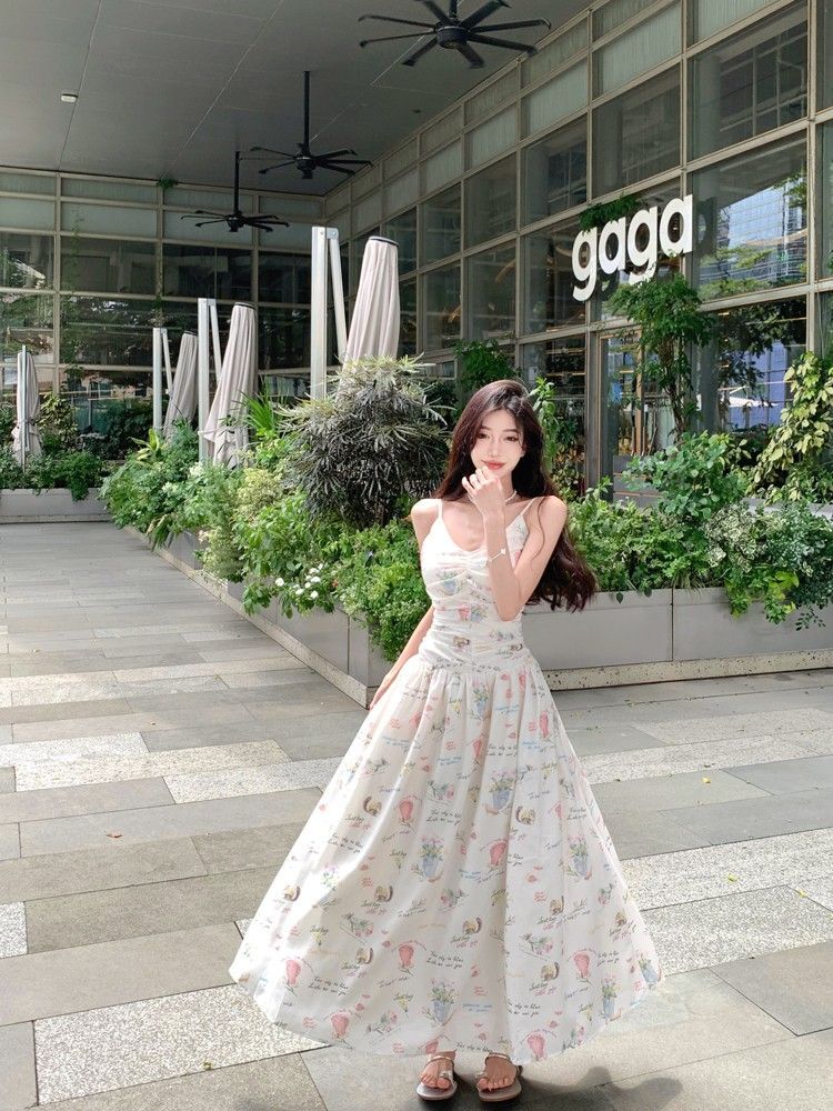 Beach vacation style V-neck floral sundress for women, summer French style backless long dress with belted waist beach dress