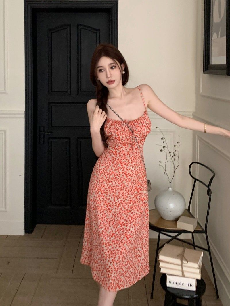 French-style floral print tie-up sundress, new summer style, slimming midi dress, red resort style dress.