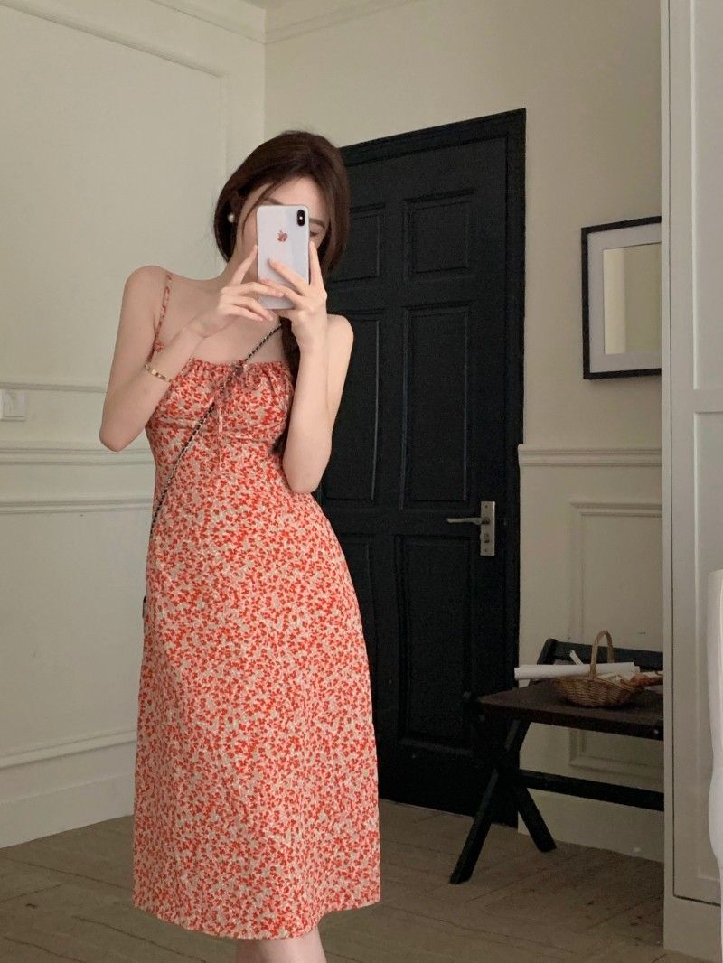 French-style floral print tie-up sundress, new summer style, slimming midi dress, red resort style dress.