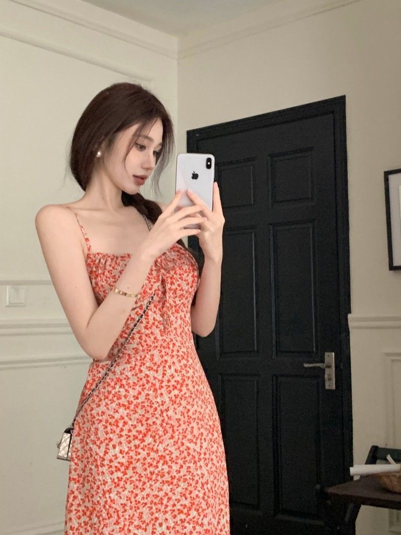 French-style floral print tie-up sundress, new summer style, slimming midi dress, red resort style dress.