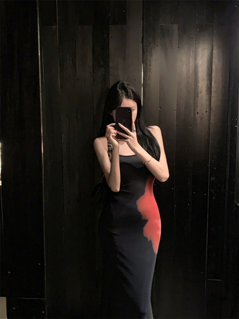 Pure and sexy floral print halter dress, new summer style, elegant waist-cinching bodycon long skirt