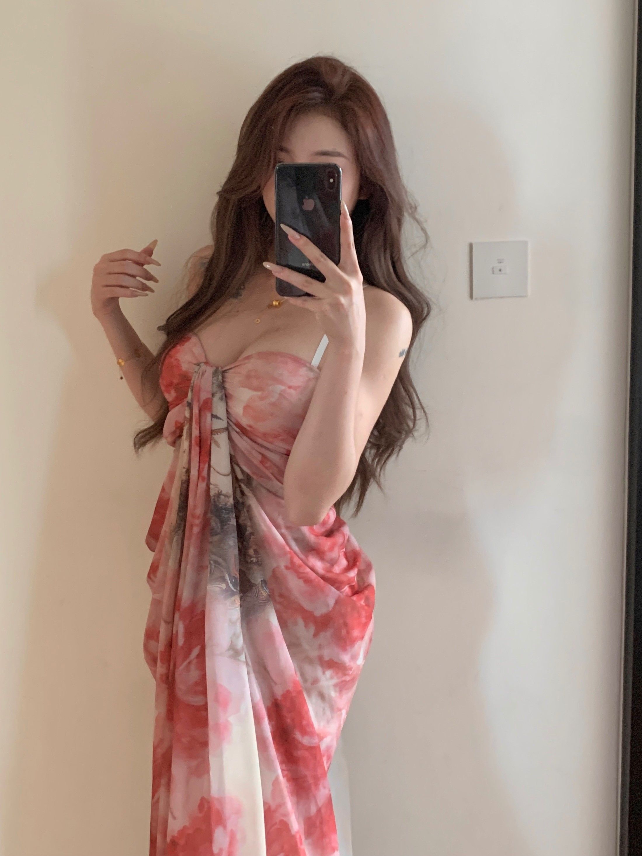 Pure and elegant tie-dye strapless dress for women, summer style, off-the-shoulder chiffon dress, beach vacation maxi dress