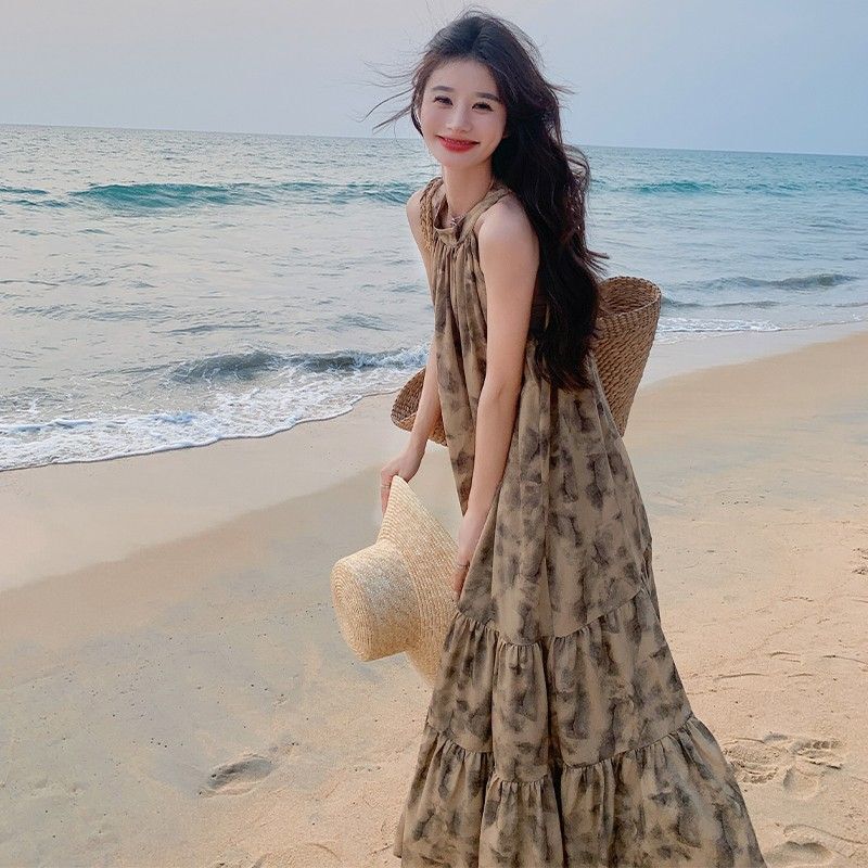 French retro halter neck floral print slim waist elegant dress for women, 2025 summer, sleeveless ink painting style.