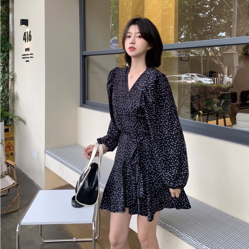 Black polka dot floral print long-sleeved dress for women, autumn 2025 new style, French Hepburn style.