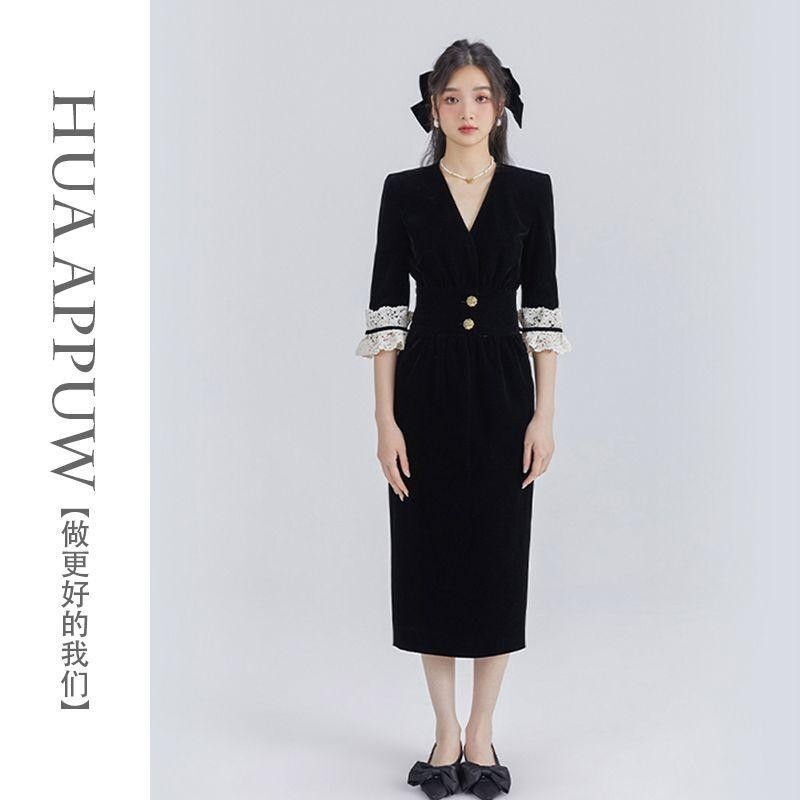 High-end sexy velvet classic elegant spring French style black V-neck retro commuter high waist slimming new arrival for mid-winter