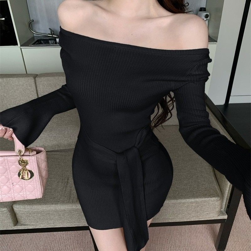 French-style off-shoulder long-sleeved dress for women, perfect for autumn, sexy and elegant, with a lace-up waist, a sophisticated and mature look, bodycon mini skirt.