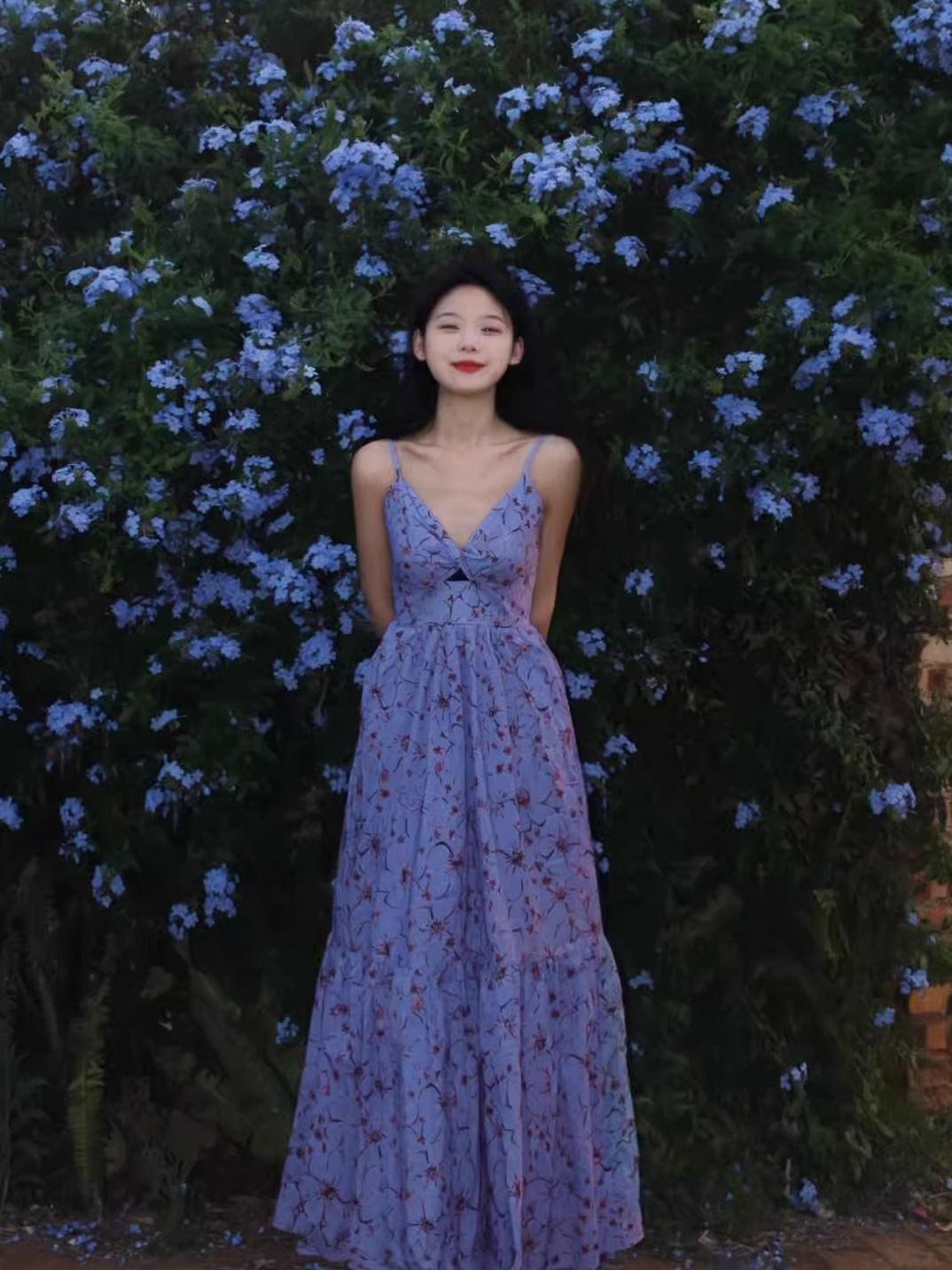 Plus Size French Style Blue Floral Print Sundress for Women, Summer Elegant V-Neck Backless Vacation Beach Dress