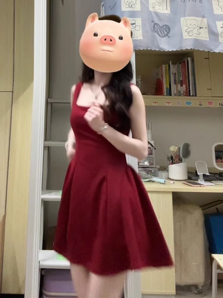 2025 New Korean Style Red Spaghetti Strap Dress for Summer, Perfect for Petite Women, Chic and Slim Fit