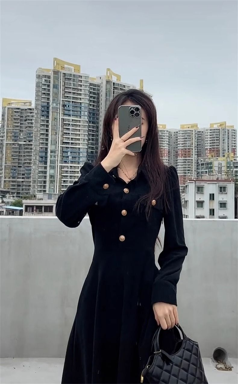 Black Hepburn-style petite dress, women's early autumn 2024 new style, high-end innerwear.