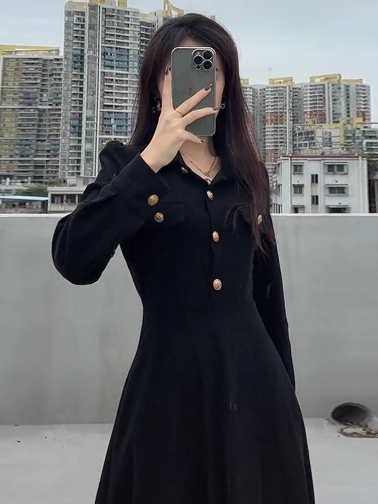 Black Hepburn-style petite dress, women's early autumn 2024 new style, high-end innerwear.