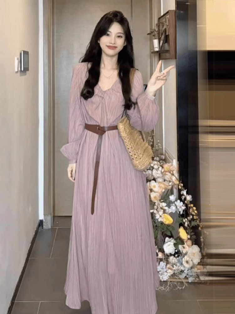 Pink long-sleeved dress for women, early autumn 2025 new Korean style, perfect for early autumn.