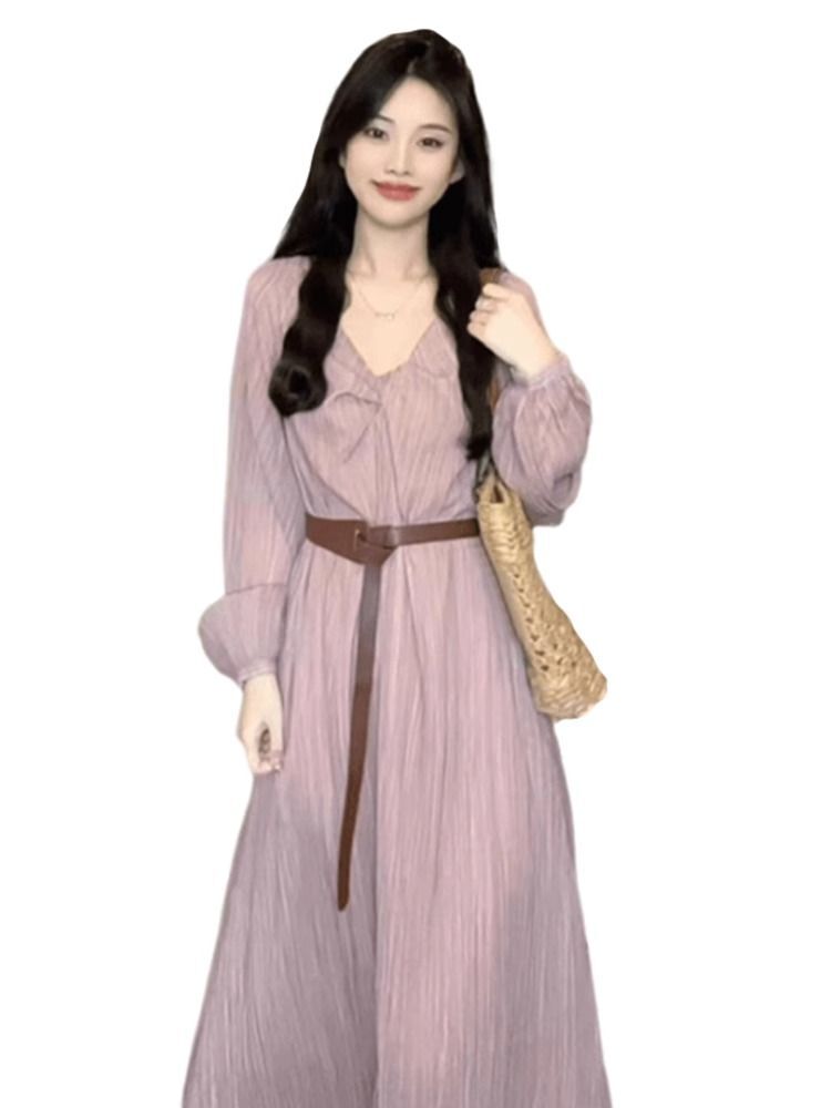 Pink long-sleeved dress for women, early autumn 2025 new Korean style, perfect for early autumn.