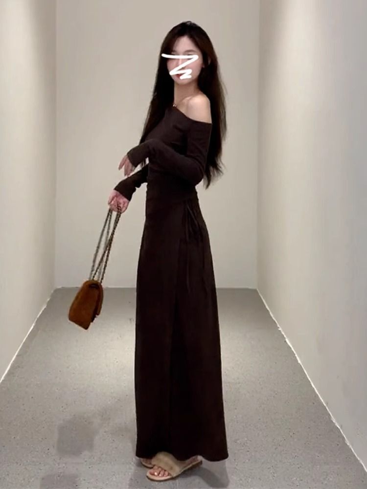 Sexy and stylish two-piece set for women, featuring a slim-fitting off-shoulder top and high-waisted skirt, perfect for petite women.