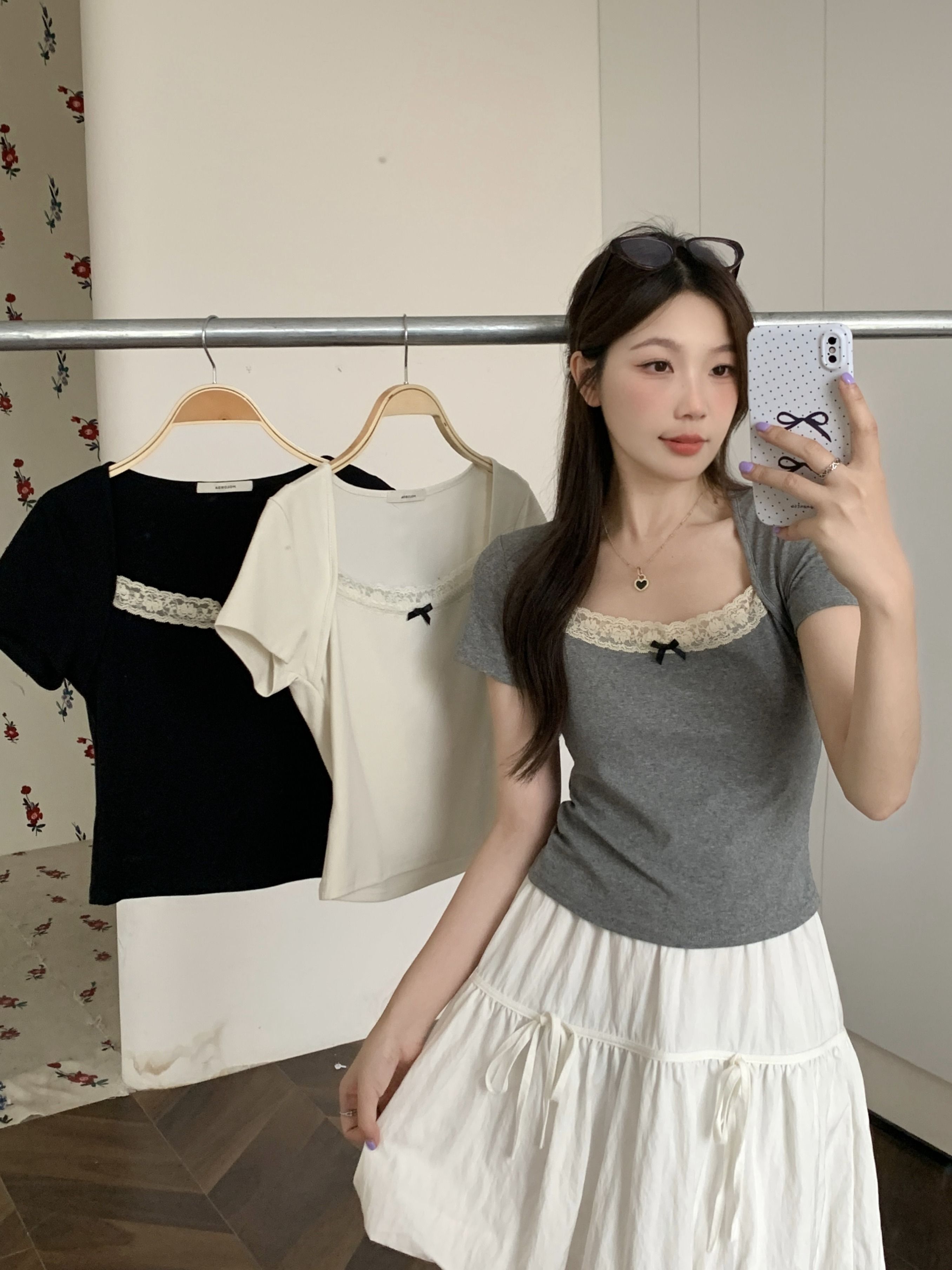 New summer ballet-style square neck short-sleeved T-shirt for women, French design, unique style.