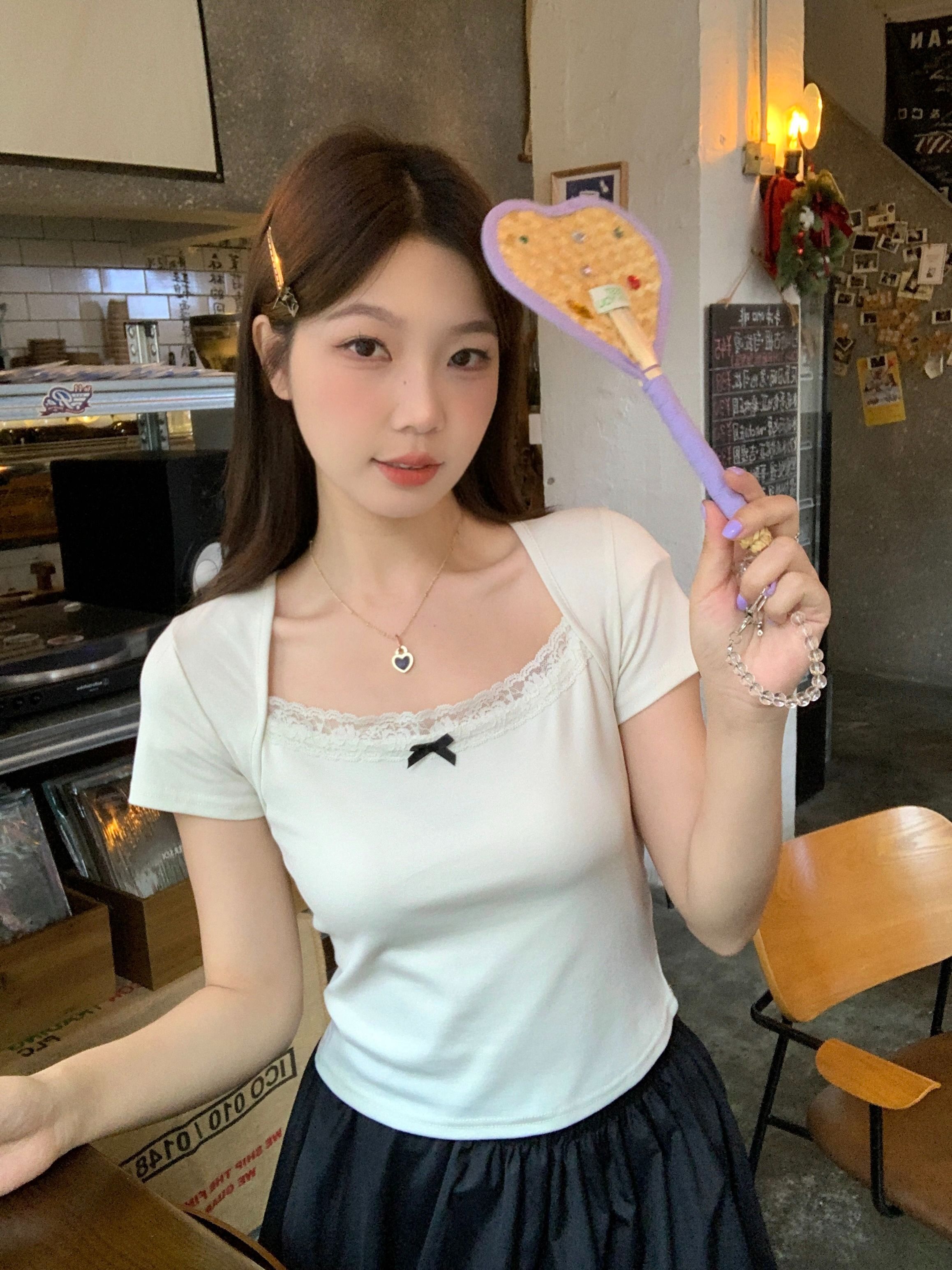 New summer ballet-style square neck short-sleeved T-shirt for women, French design, unique style.