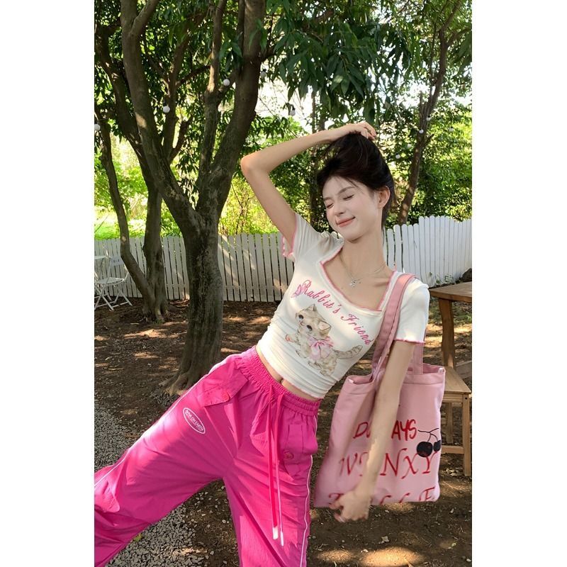 Official photos and actual price: Women's summer new style square neck T-shirt, short-sleeved, cat print, slim fit, sweet and spicy milky top.