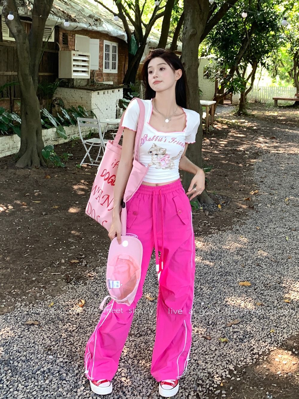 Official photos and actual price: Women's summer new style square neck T-shirt, short-sleeved, cat print, slim fit, sweet and spicy milky top.