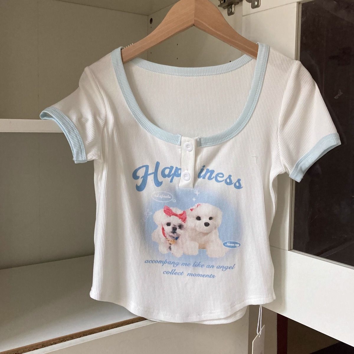 Sweet and spicy style women's T-shirt, new summer 2023, sexy slim fit, cropped short-sleeved t-shirt, short style, faux two-piece.