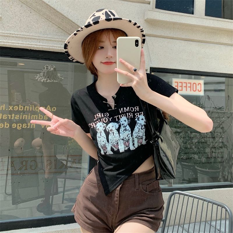 Cartoon print short-sleeved T-shirt for women, perfect for summer 2024, slim fit and flattering for plus-size women.