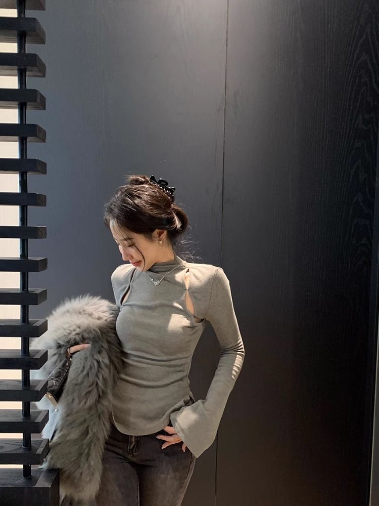 MR in-stock tight-fitting turtleneck women's autumn and winter design slim-fitting hollowed-out base layer top