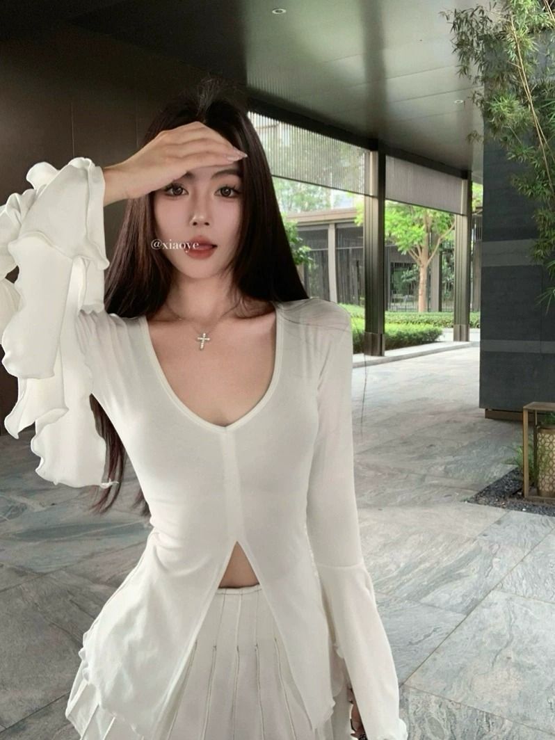 MR High Elastic Ribbed American Style Hot Girl V-Neck Flared Sleeve T-Shirt Women's Autumn Slim Fit Slit Black Long Sleeve