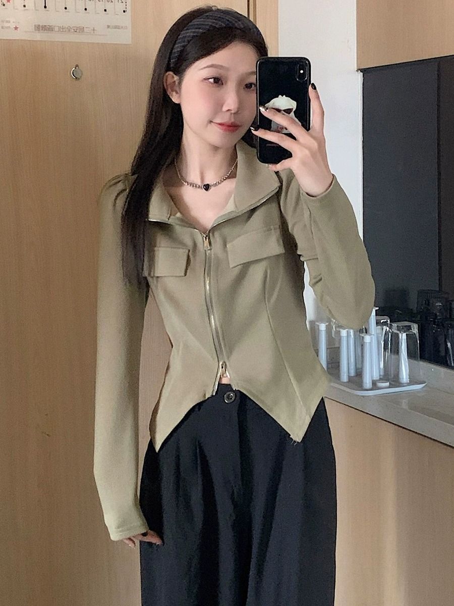 Women's long-sleeved T-shirt, autumn style, unique design, plus-size, short, irregular base layer, chic inner top.